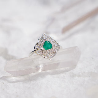 Dara Knot Chrysoprase Ring